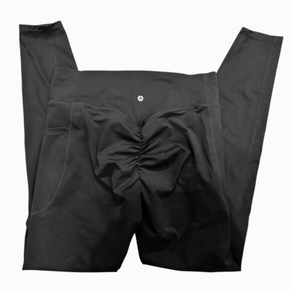 HALARA Viral Black Scrunch Butt Leggings W/ Pockets.  Size Medium.